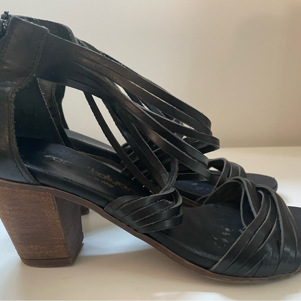 Italian sandals - Picture 3 of 7